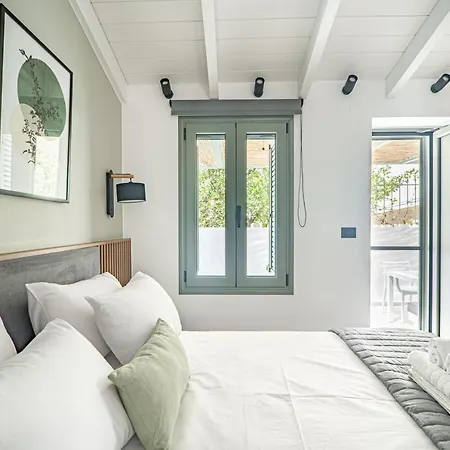 Ferienhaus Antigone's Lux 10mins Walk To Beach, Old Town, *