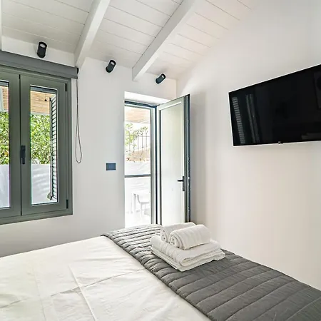 Antigone's Lux 10mins Walk To Beach, Old Town, * Chania (Crete)