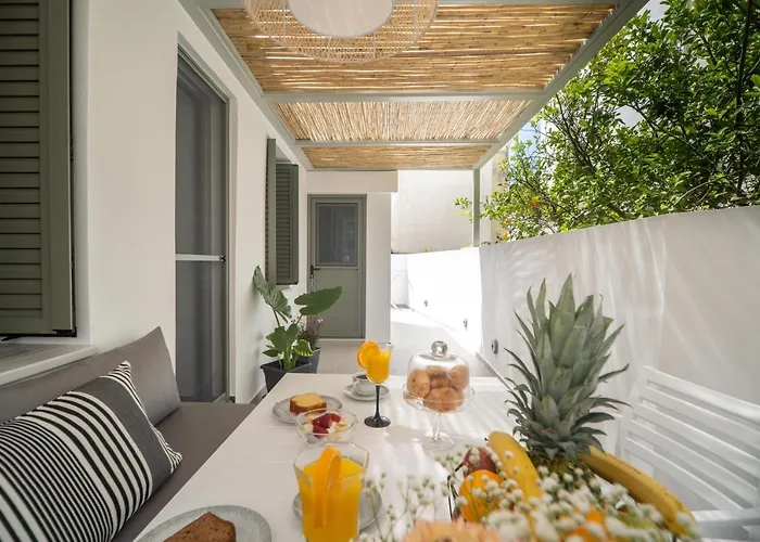 Antigone's Lux 10mins Walk To Beach, Old Town, Vakantiehuis *