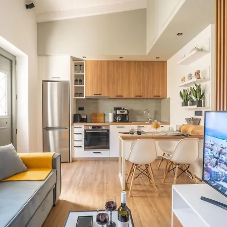 Antigone's Lux 10mins Walk To Beach, Old Town, Prázdninový dům Chania (Crete)