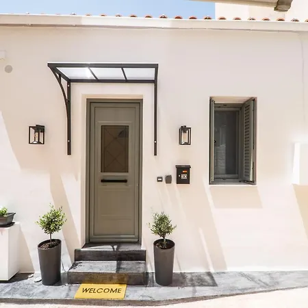 Vakantiehuis Antigone's Lux 10mins Walk To Beach, Old Town,