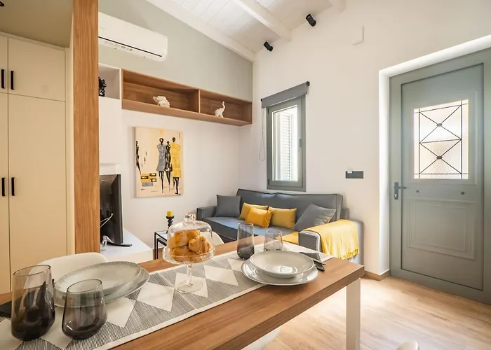 Antigone's Lux 10mins Walk To Beach, Old Town, * Chania (Crete)