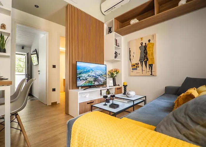 Antigone's Lux 10mins Walk To Beach, Old Town, * Chania (Crete)