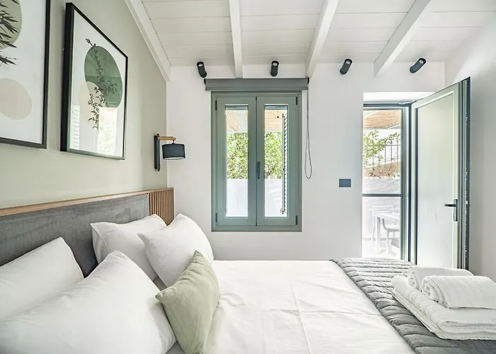 Vakantiehuis Antigone's Lux 10mins Walk To Beach, Old Town, *