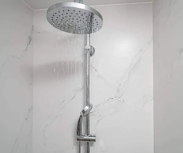 Vakantiehuis Antigone's Lux 10mins Walk To Beach, Old Town,